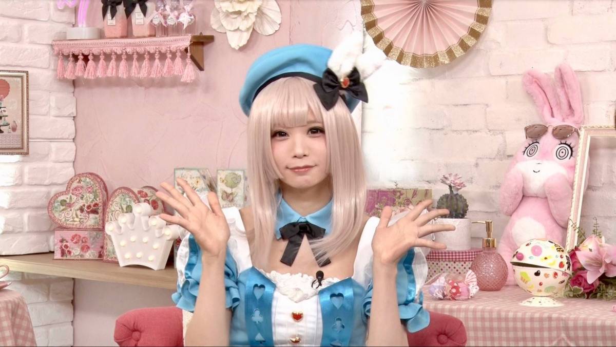 藤田ニコルの ミレニアガール 9 12放送 超人気レイヤー五木あきらが加工アプリを紹介 Appliv Topics