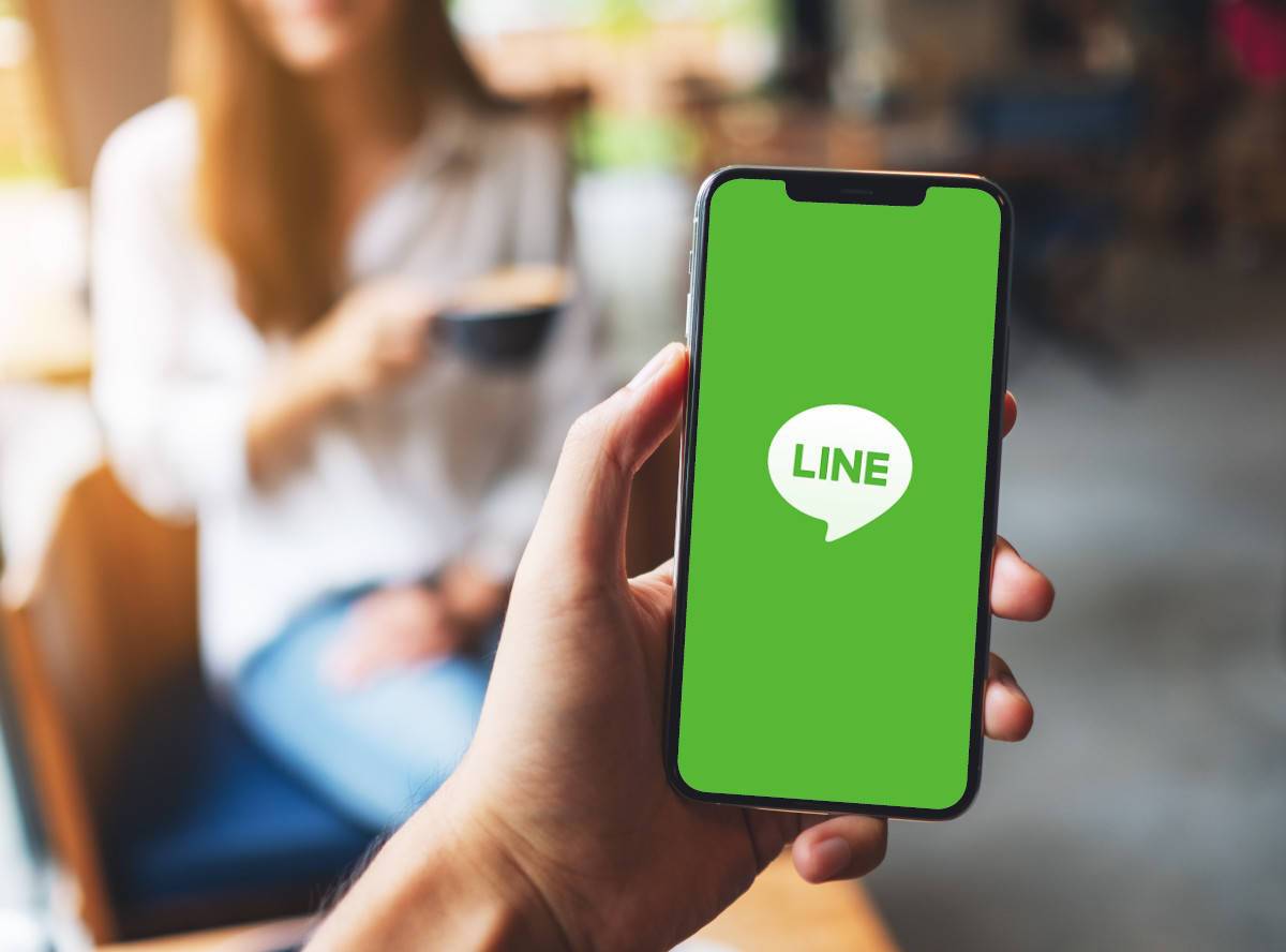 LINE（ライン）でまとめて動画共有する方法 ノートで投稿・保存すれば保存期間の制限なし - アプリブ