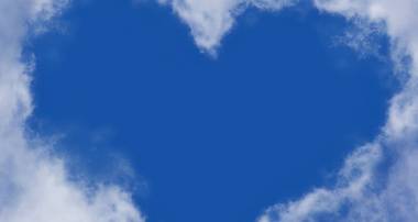 青空加工ができるおすすめアプリ3選！ 曇り空が晴天に - アプリブ