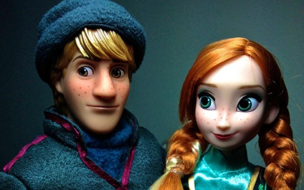 「間違い探し: アナと雪の女王人形」のスクリーンショット 2枚目
