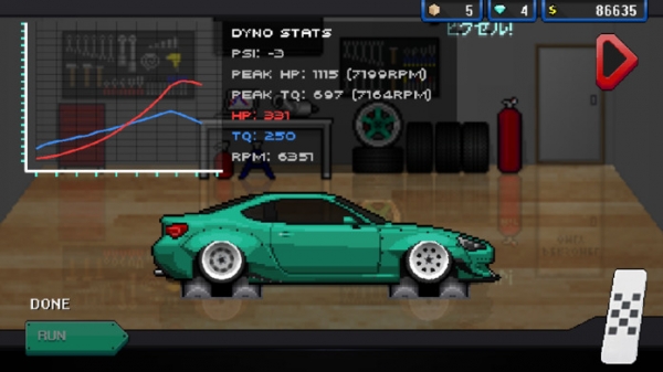 「Pixel Car Racer」のスクリーンショット 1枚目