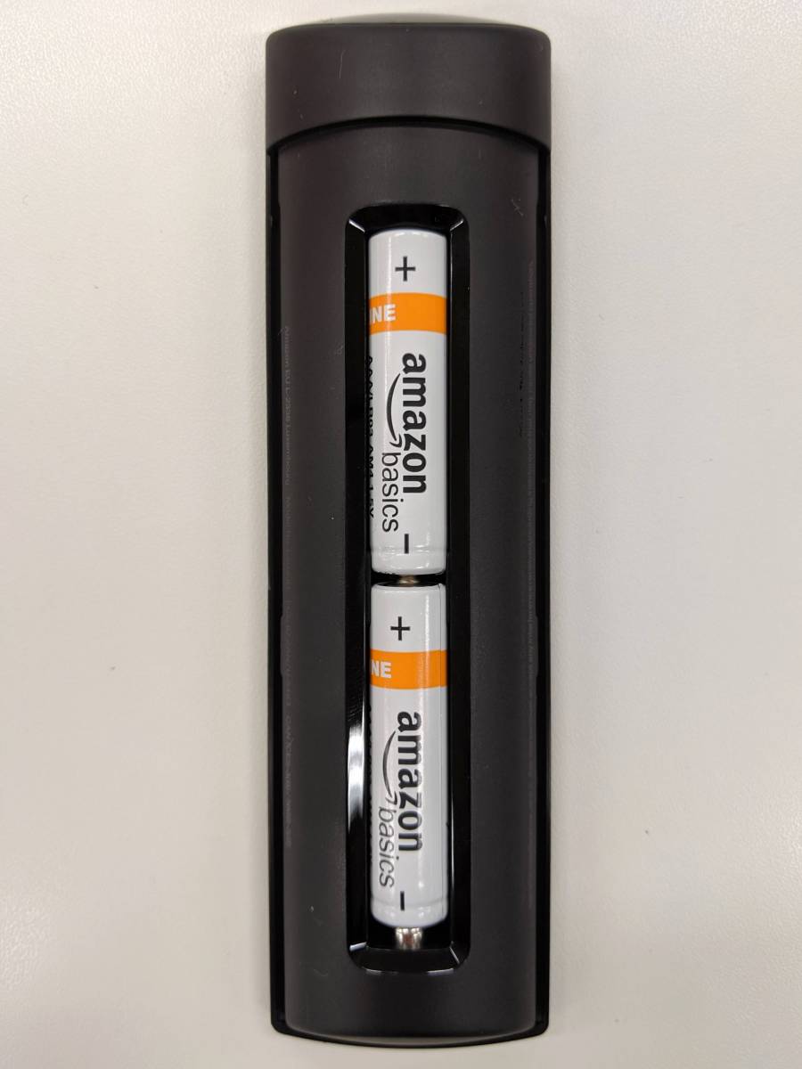Fire TV Stick リモコンに乾電池をセット