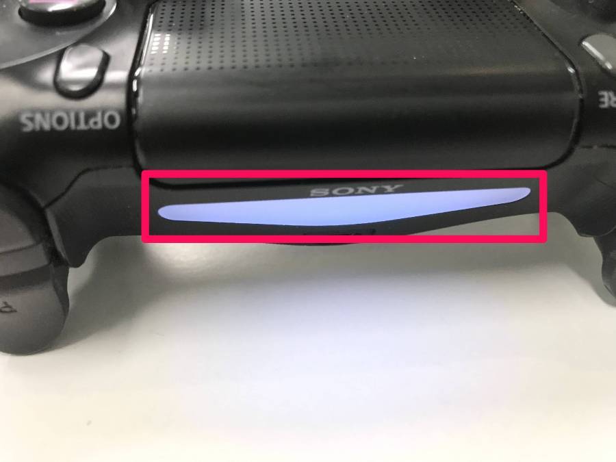 接続待機状態のDUALSHOCK 4