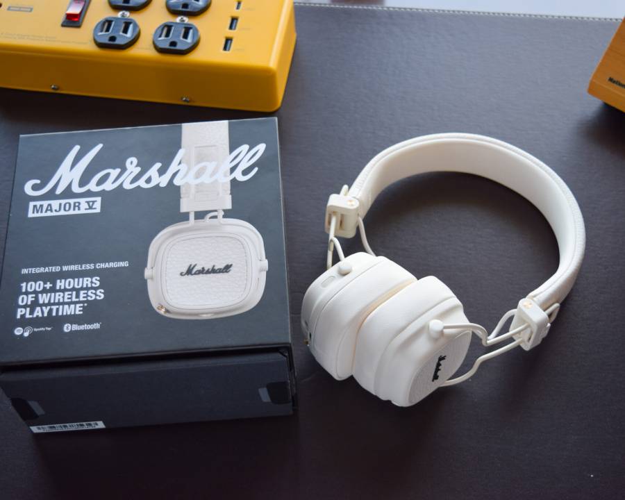 Marshallの「Major Ⅴ」と箱