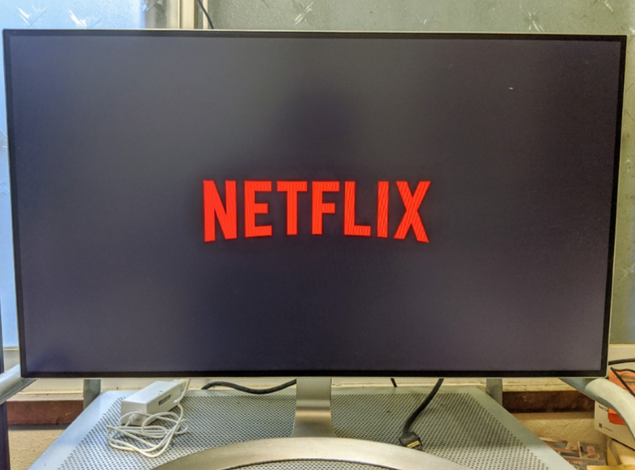 『Netflix』はFire TV StickやChromecast、Apple TVなどを使うことでテレビで見ることも可能