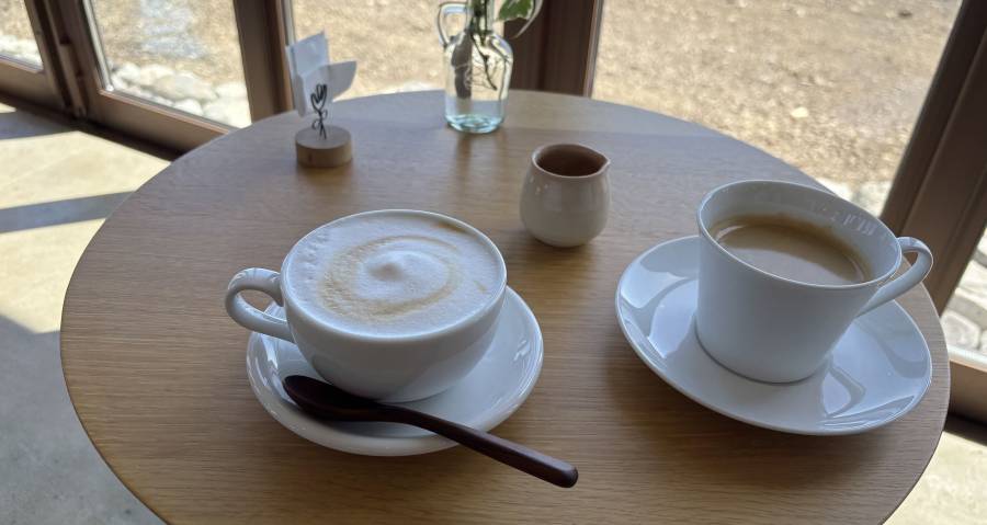 デートで行った野尻湖のカフェのコーヒー
