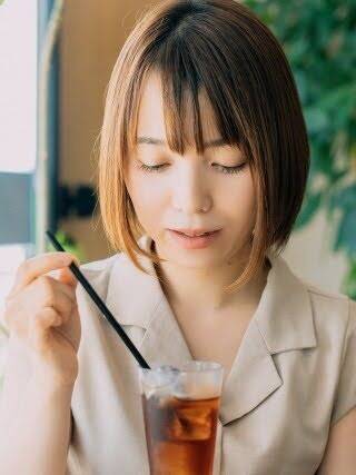 女性の良いプロフィール写真例