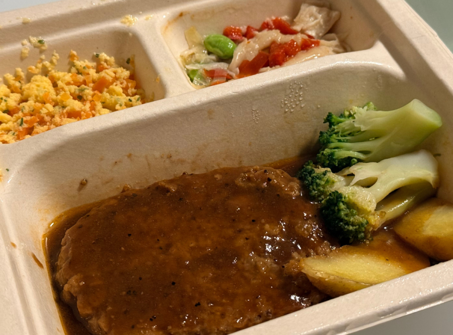 赤ワインと黒胡椒の大人のデミハンバーグの実食画像