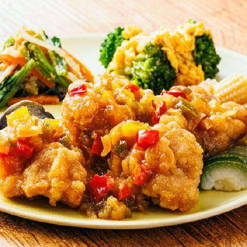 ごろごろ野菜と香味タレの贅沢油淋鶏