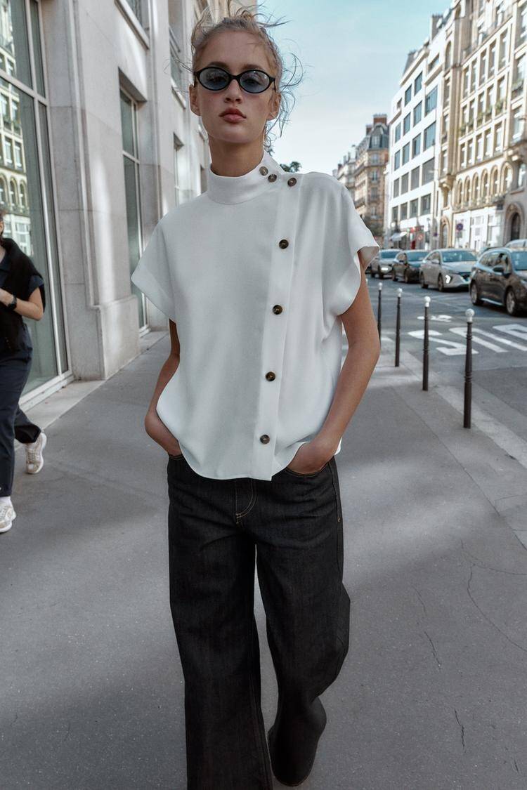 コントラストボタンシャツ