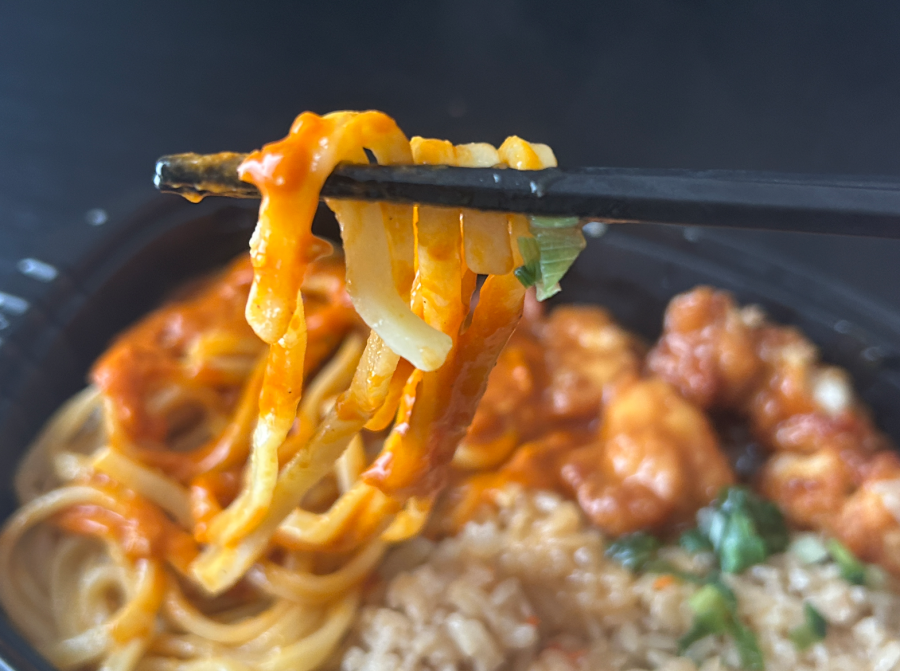 炒飯風ごはん&汁なし担々麺(担々麺)