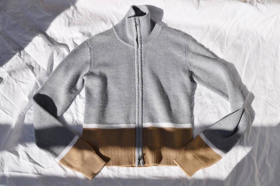 ディーゼルブラックゴールドのニット