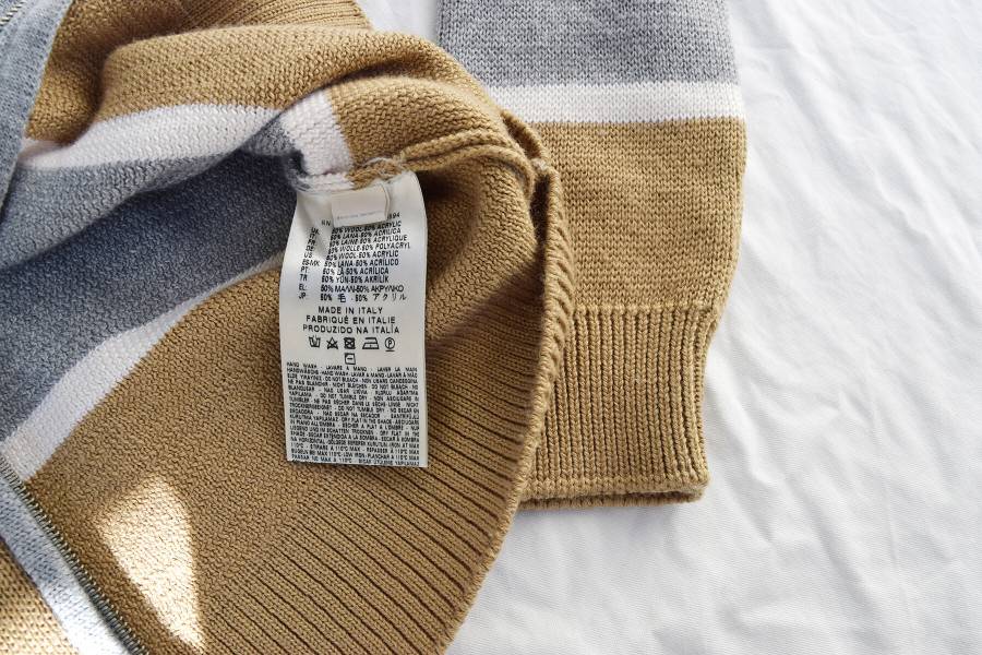 「DIESEL BLACK GOLD（ディーゼル ブラック ゴールド）」のニットトップス