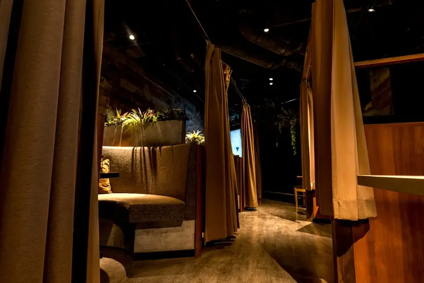 THE SINGLE 新宿靖国通り店