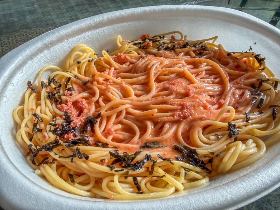 食べてる途中に「なぜ飽きないのか」の謎が解けた